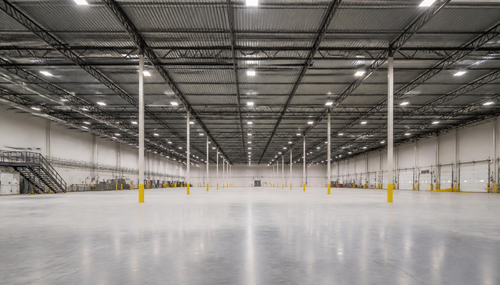 Industrihall med LED-belysning